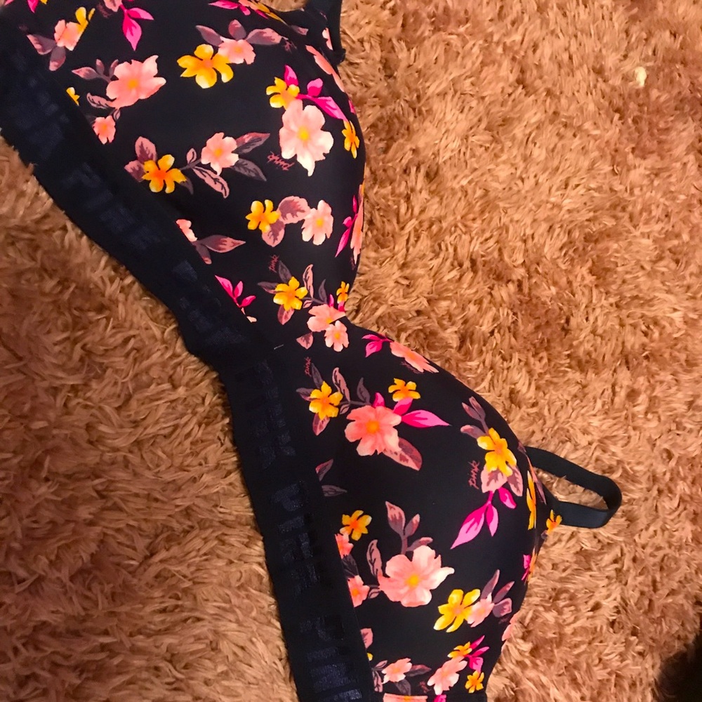 PINK Victoria’s Secret Bra